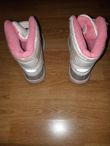 Snehule, pepperts,34