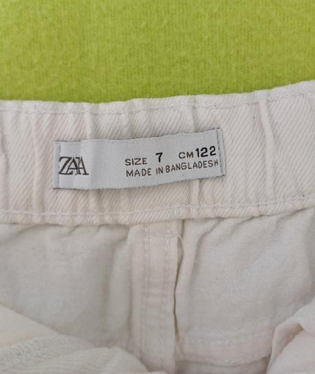 Šortky, zara,122
