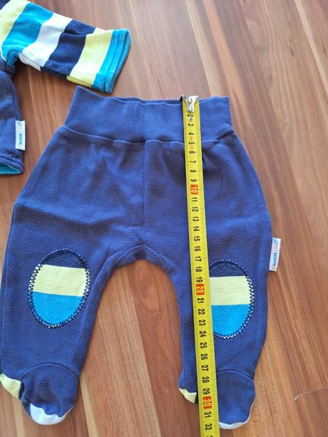 Mikina a tepláky, 62