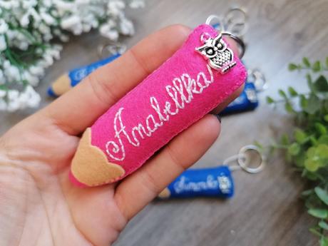 Kľúčenka pastelka,