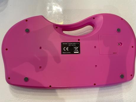 Elektronický klavír motýľ,