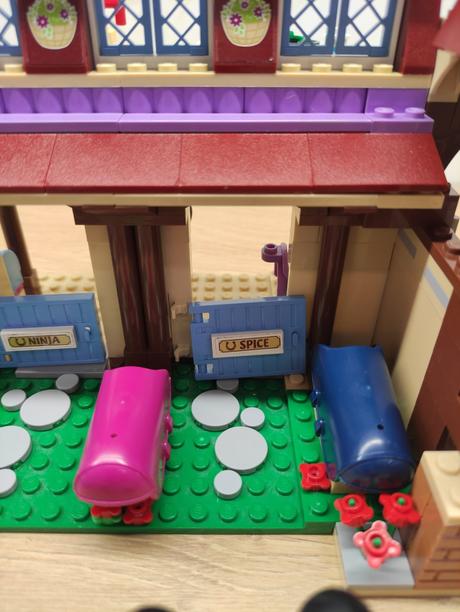 Lego friends jazdecky klub v heartlake 41126, 