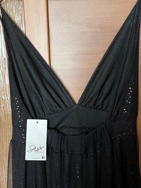 Šaty na príležitosť, s