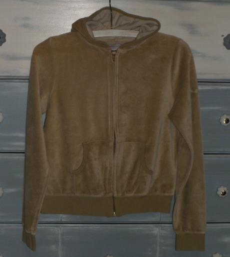 Velúrová mikina so srdiečkom, 152