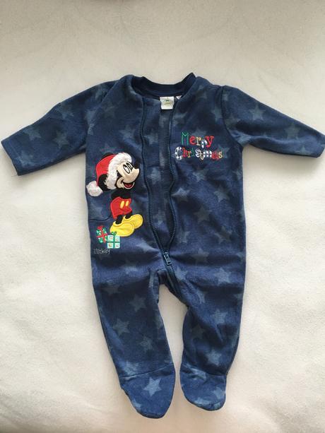 Vianočný mickey overal, 62