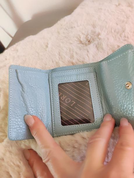 Dámska kožená peňaženka lorenti, 