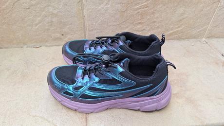 Krasne tenisky, reserved,36