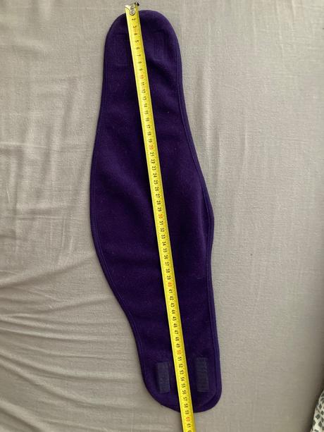 Fialový nákrčník, tchibo