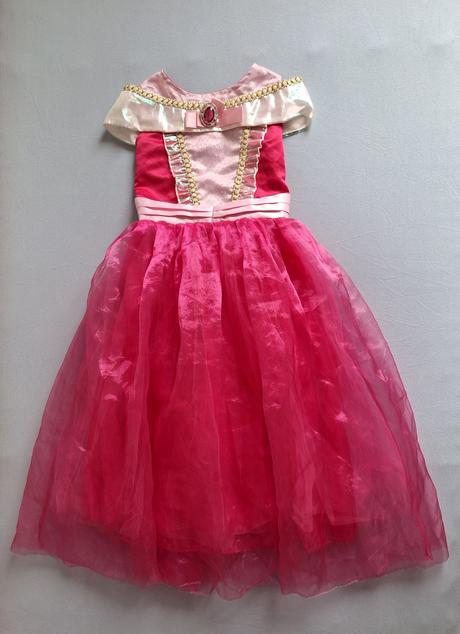 Šípková ruženka / princezná v.128-134,