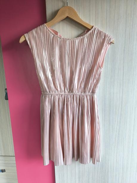Krásne plisované šaty, h&m,134