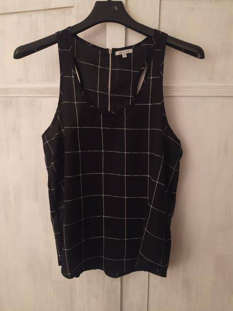 Čierny top calliope, s