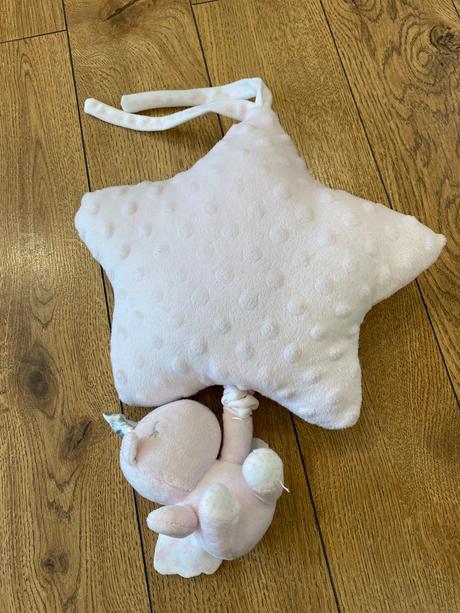 Hviezdička čo hrá uspávanku,