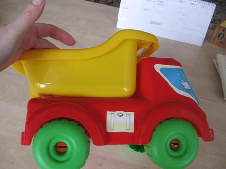 Väčšie nákladné autíčko, 