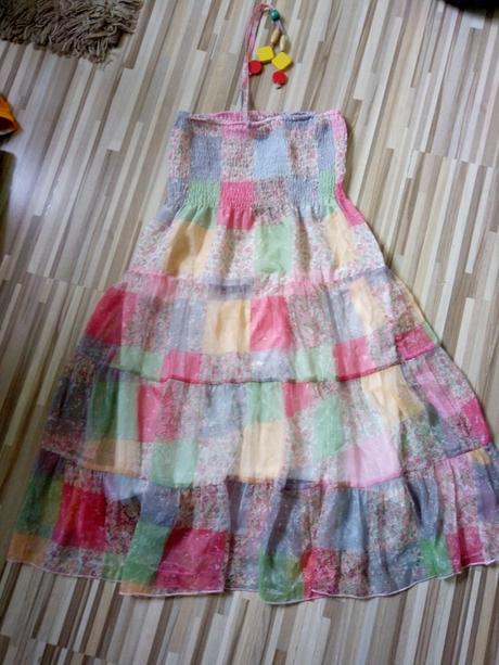 Šifónove šaty, 152