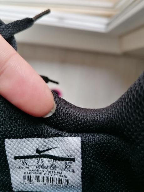 Tenisky na futbal, nike,35