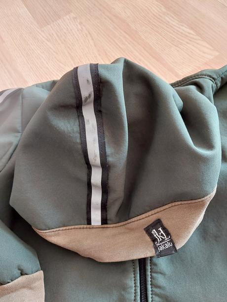 Softshellova bunda, 128