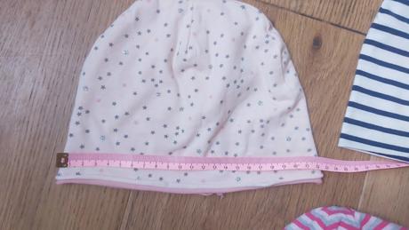 Set čiapok s nakrčnikom, 98