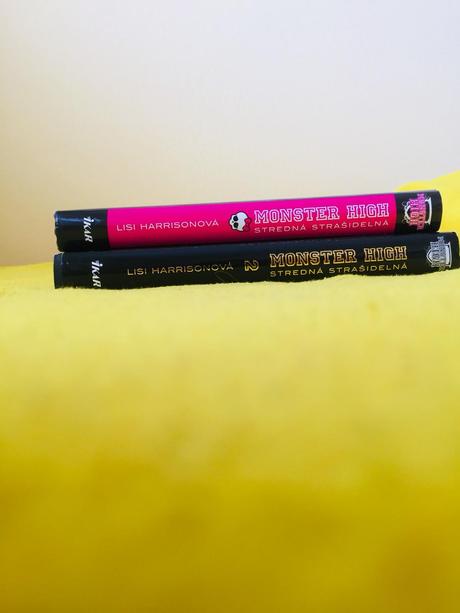 Knihy monster high (dva diely),