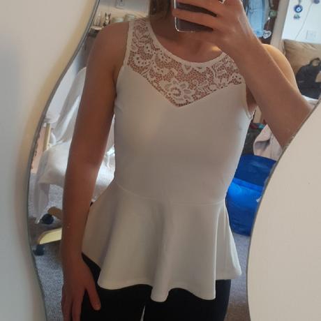 Damsky čipkovaný top s peplum, h&m,m