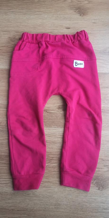 Tepláčiky beee, 92