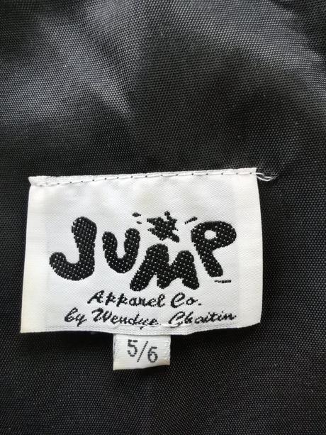 Trblietavé šaty, s