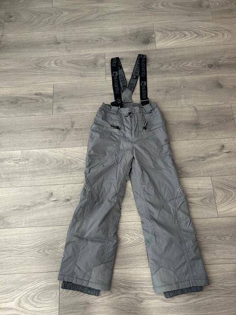 Oteplovaky 152/158, authority,152