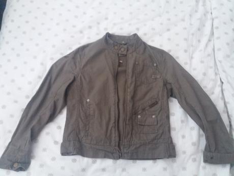 Prechodná bundička- veľmi zachovalá, 146