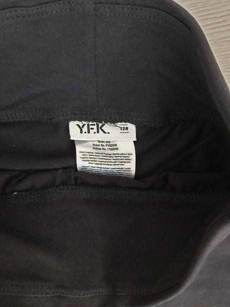 Čierne legíny nové s jednorožcom, 128