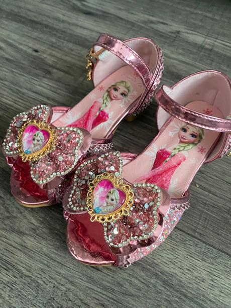 Frozen sandálky, 26