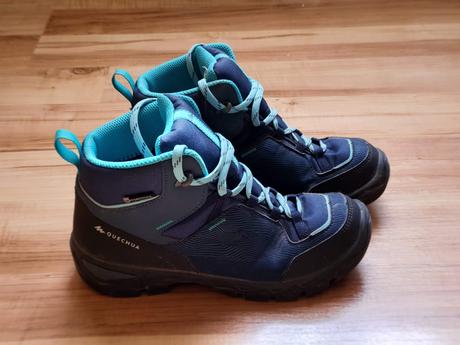 Nepremokava turisticka obuv quechua, 35