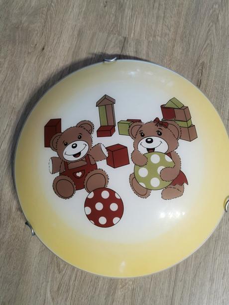 Predam detsku lampu, 