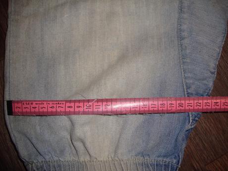 Riflove šortky bershka s nízkym pudlom takmer nové, 36