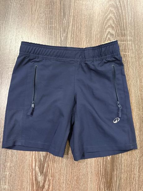 Decathlon nove kratasy 7/8 rokov, decathlon,122