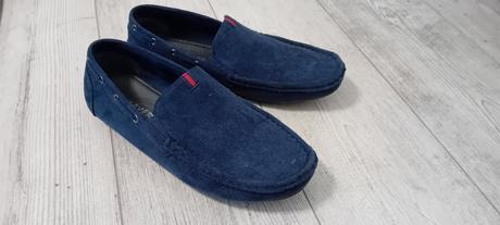 Mokasiny s postou, 38