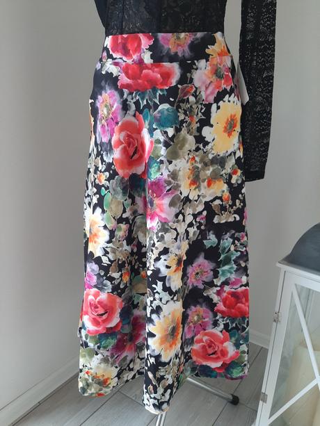 Dámska spoločenská sukňa, 36 - xl