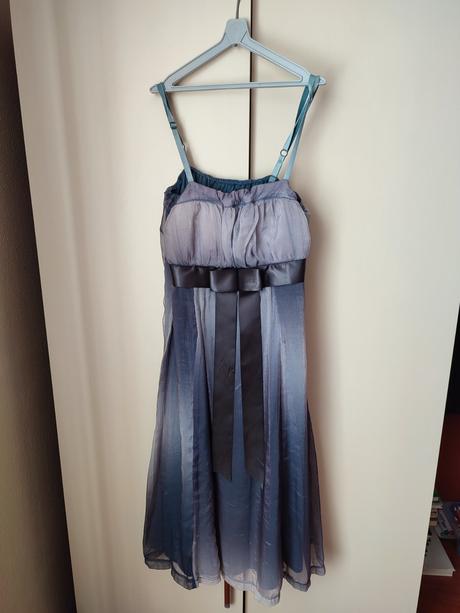 Krátke spoločenské šaty, 