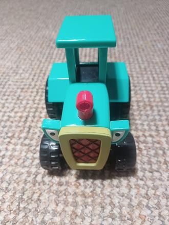 Traktor bob staviteľ, 