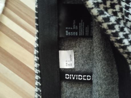 Predám 4 dievčenské sukne, 152