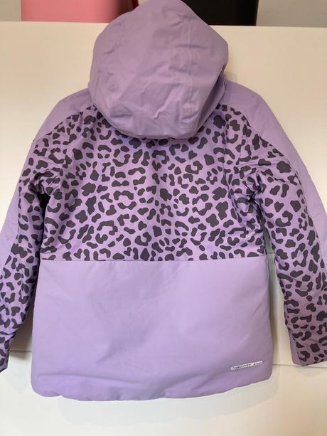 Lyziarska vetrovka, 152