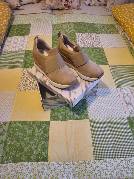 Predám dámske nové topanky, 37