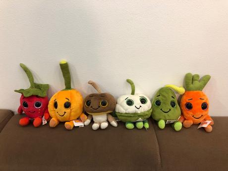 Ovocníčkovia sklene oci,