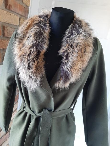 Kabát s kozušinkou, 34 - xs