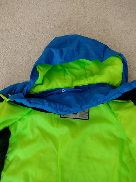 Vetrovka s poštovným, 152