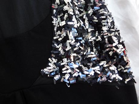 Luxusne pekne saty, 38