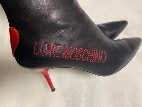 Kožené čižmičky zn. love moschino originál, 39