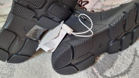 B3385 topánky, reserved,30