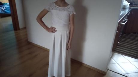 Šaty na prijímanie (pribalím plavky), 122