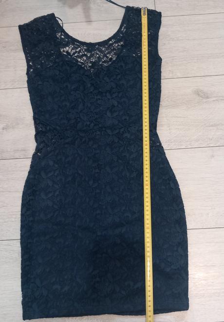 Elegantné čipkované šaty, 158