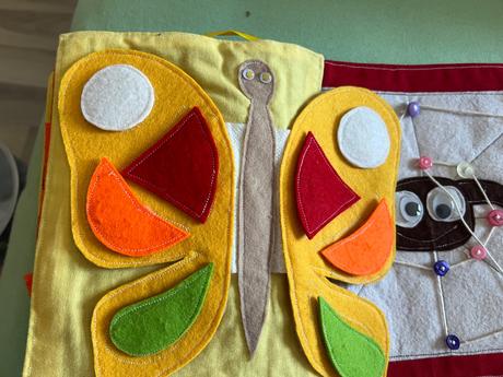 Quiet book - látková kniha,