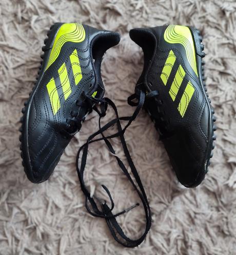 Chlapčenské turfy, adidas,32